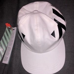 Off white hat